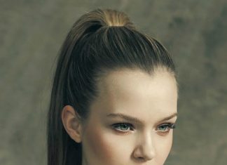 Trendy Hair Style : Ponytail…