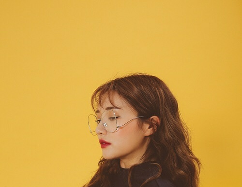 Fashion Editorial : ccxcutie:
Style Nanda Model – Park Sora💛
Pic creds: weheartit