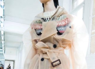 Fashion : margiela artisanal details fw17.(PH Jason Lloyd-Evans)