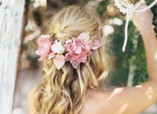 Wedding Hair With Flowers & jewels : 15 Latest Half-Up Half-Down Wedding Hairstyles for Trendy Brides – PoPular Haircuts
