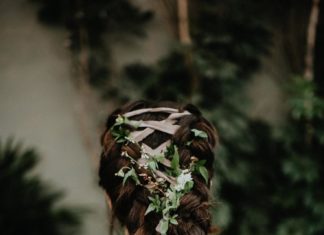 Wedding Hair With Flowers & jewels : romantic wedding hair – photo by Pat Robinson Photography ruffledblog.com/……