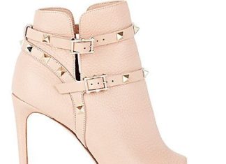Women’s Fashion High Heels : The Best Valentino Rockstud Shoe Styles | Skipping In Stilletos…