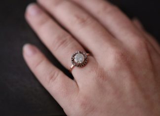 Engagement Rings & Wedding Rings : Modern Handcrafted Engagement Rings by Alexis Russell – Mon Cheri Bridals