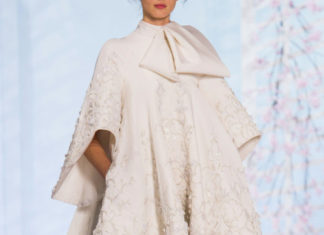 Fashion : Ralph Russo Couture SS16Posted by x