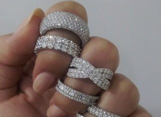 Diamond Rings : …