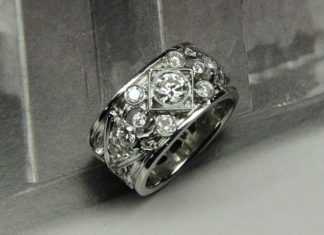 Engagement Rings & Wedding Rings : 16 Sublime Handmade Engagement Rings by Liloveve That Will Leave You Breathless – Mon Cheri Bridals