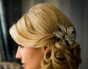Wedding Hair With Flowers & jewels : updo…