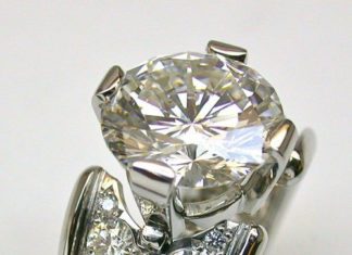Diamond Rings : Gorgeous….