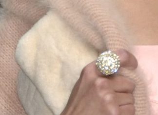 Diamond Rings : Diamonds…