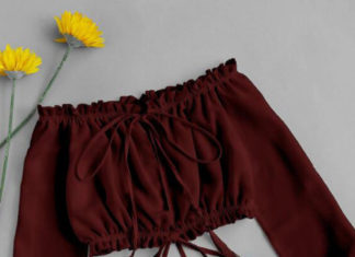 Street Style : streetstyleplatform:
Off Shoulder Crop Top