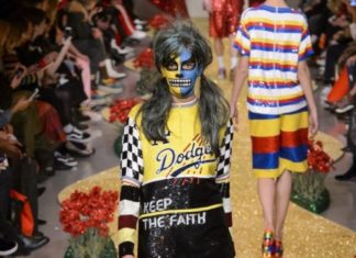 Fashion : @fashiondailymag: ‘keep the faith’ ASHISHUK glitter.(ph…