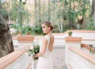 Beautiful Brand Wedding Dresses : BHLDN wedding dress: Photography: Koman Photography – komanphotography.com Rea…