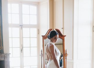 Beautiful Brand Wedding Dresses : Elegant wedding dress with train: Photography: Emily Delamater Photography – emi…