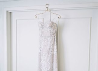 Beautiful Brand Wedding Dresses : Lace Alon Livne wedding dress: Photography : Blaine Siesser Read More on SMP: ww…