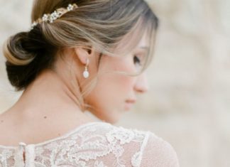 Beautiful Brand Wedding Dresses : Lace button-up wedding dress: Photography: Jeanni Dunagan – www.jeannidunagan……