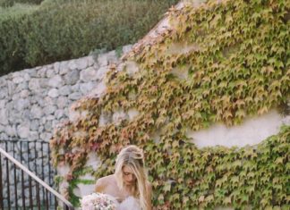 Beautiful Brand Wedding Dresses : Lace wedding dress: Photography : Nancy Ebert Read More on SMP: www.stylemeprett…