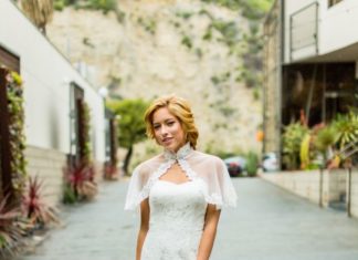 Beautiful Brand Wedding Dresses : Modern elegant wedding dress: Photography: BYC Photography – www.bycphotograph…..