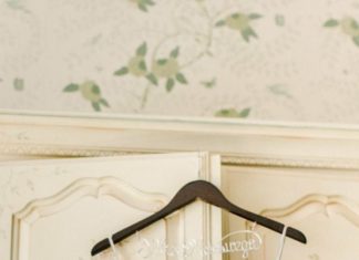 Beautiful Brand Wedding Dresses : Monique Lhuillier wedding gown: www.stylemepretty… Photography: Christy Nicole…