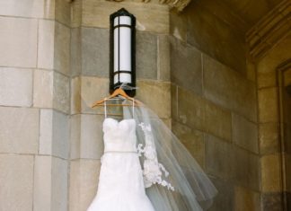 Beautiful Brand Wedding Dresses : Strapless trumpet wedding dress: Photography: Jeff Loves Jessica – jefflovesjess…