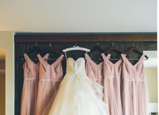 Beautiful Brand Wedding Dresses : Stunning Monique Lhuillier wedding dress and her bridesmaids’ dresses: Photograp…