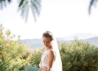 Beautiful Brand Wedding Dresses : Wedding Dress: Stone Cold Fox – thestonecoldfox.com/ Photography: Anna Delores P…