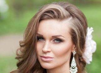 Best Hair Style For Bride : one side half up wavy wedding hairstyle with flower / www.deerpearlflow……