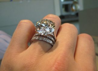 Diamond Rings : 13 ct round brilliant, I VS2/SI1 Love the wedding band…