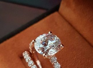 Diamond Rings : 15 Stunning Engagement Rings by @DiamondMansion