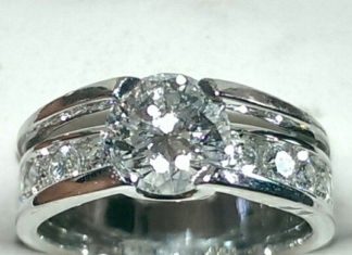 Diamond Rings : 2.65 ct. diamond engagement ring set in platinum. www.gemsecrets.com…