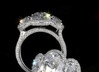 Diamond Rings : 3 stone diamond ring…