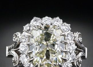 Diamond Rings : 4.14 Carat Antique Light Yellow Cushion Diamond Ring…
