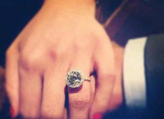 Diamond Rings : B A I L E Y : Photo