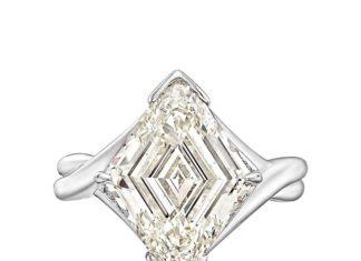 Diamond Rings : Betteridge 6.03 Carat Lozenge-Cut Diamond Ring…