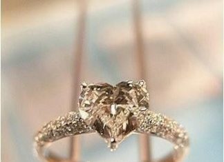 Diamond Rings : Champagne Diamond…
