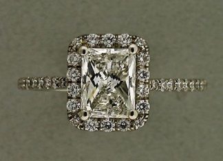 Diamond Rings : So beautiful, this would fit any lady. Antique ……