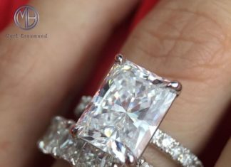 Diamond Rings : This remarkably beautiful 4.29ct radiant cut diamond ring will mesmerize you wit…