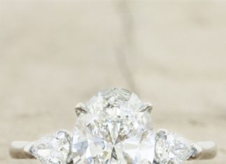 Diamond Rings : To see more gorgeous engagement rings: www.modwedding.co… #wedding #weddings #…