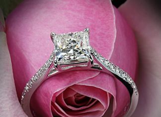 Diamond Rings : Vatche Aurora Diamond Engagement Ring with 1.003ct A CUT ABOVE Princess Julia Al…