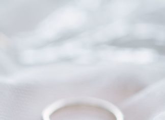 Engagement Rings & Wedding Rings : Modern + Romantic Seattle Wedding