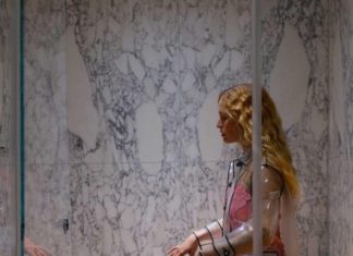 Fashion Editorial : aleworldaddict:
‘She Who Dares’ Raquel Zimmermann by Nick…