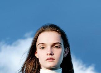 Fashion Editorial : calvinklein:
A new uniform: Lulu wears a CALVIN KLEIN 205W39NYC…
