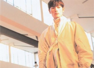 Fashion Editorial : damirdoma:
Backstage at Damir Doma Autumn – Winter 2017.