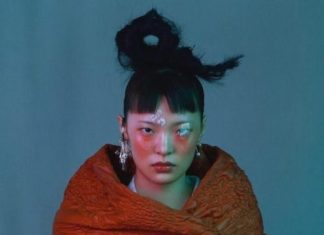 Fashion Editorial : midnight-charm:
Chen Xue photographed by Alexandra Von Fuerst…