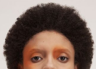 Fashion Editorial : midnight-charm:
Photography by Jan Lehner for Lurve…