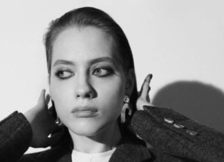 Fashion Editorial : Odette Pavlova by Nicolas Kantor for Vogue Japan September…