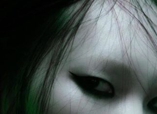 Fashion Editorial : ‘Saints need sinners’ Ling Chen by Grant ThomasVogue Italia