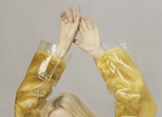 Fashion Editorial : yxen:
Vogue Italia august 2017by Harley Weir