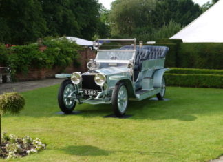Fashion : ROLLS ROYCE SILVER GHOST 20’s luxury at BLENHEIM PALACE@ Salon…