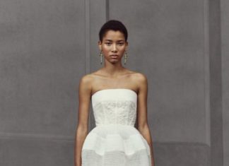 Fashion : fashiondailymag:
peplum + wide legs at BALENCIAGA RESORT…