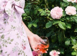 Fashion : #LiveClicquot: Color Story via @veuveclicquotImage by Jane Kim